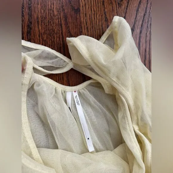 By Anthropologie
Sleeveless Bubble Sheer Dress size Medium - Picture 4 of 5